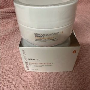 Crepe Resist Serious -C Dermal Cream